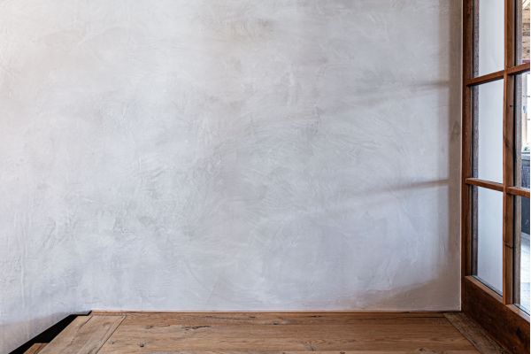 Spachteltechnik von Maler Monti in Betonoptik in einem Landhaus am Tegernsee